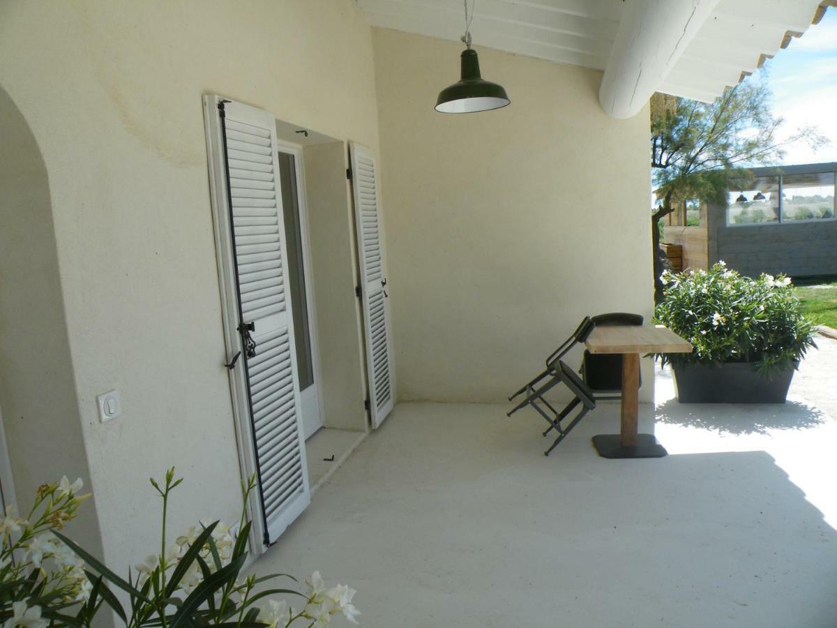 Mas Des Cabidoules Acomodação com café da manhã Saintes-Maries-de-la-Mer Exterior foto