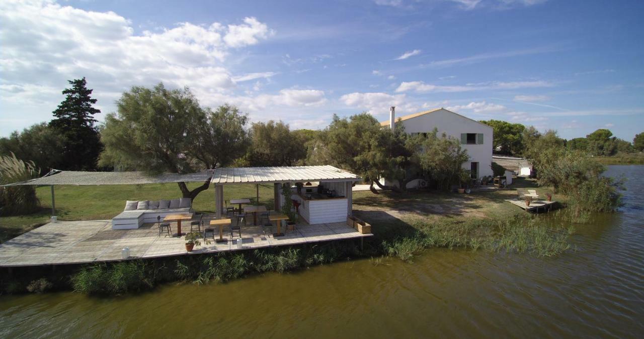 Mas Des Cabidoules Acomodação com café da manhã Saintes-Maries-de-la-Mer Exterior foto